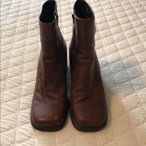 🌺Nine West Leather Fashion boots💞